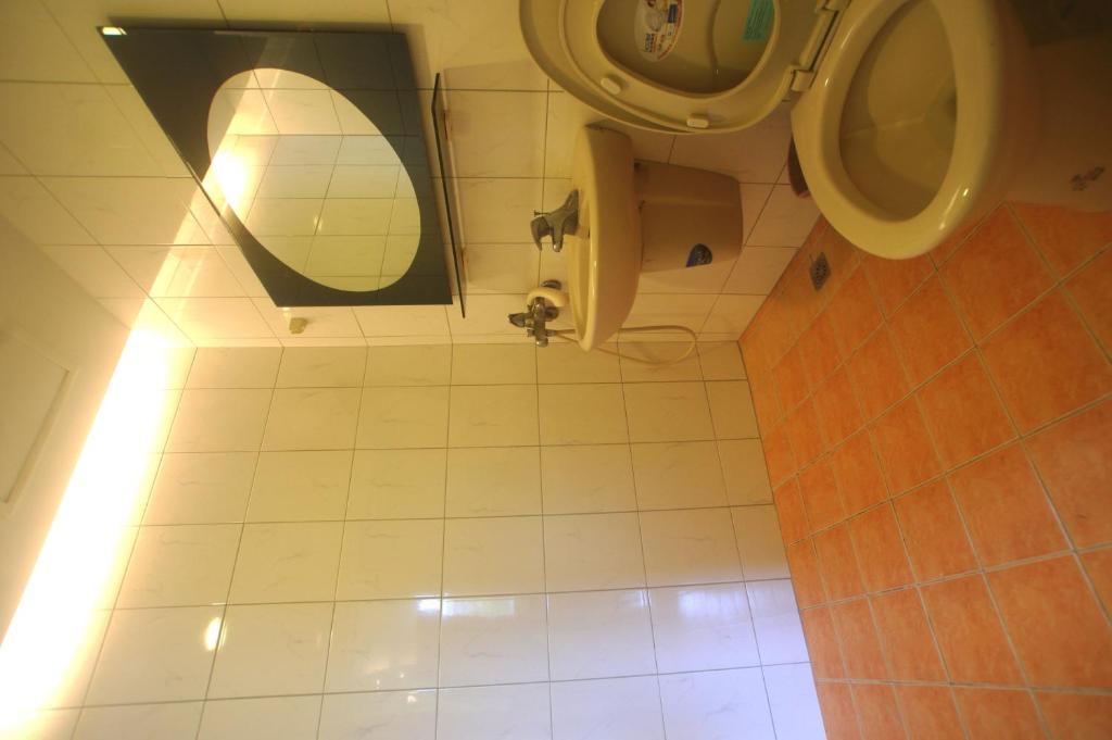 Hong Ben Hotel เขิ่นติง ภายนอก รูปภาพ